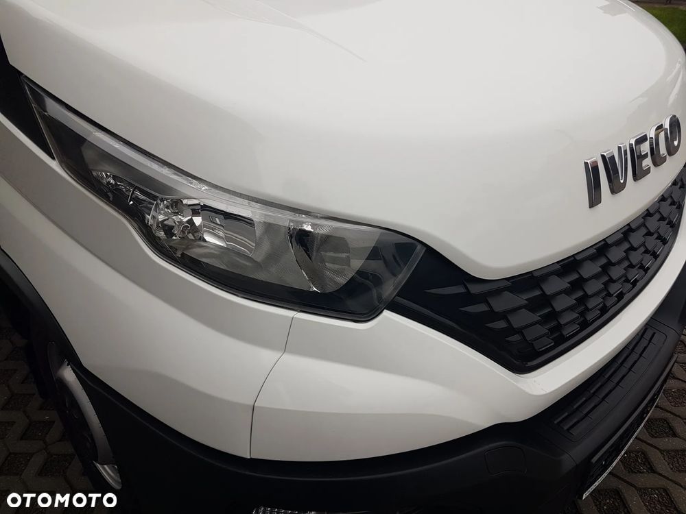 Iveco DAILY KONTENER NISKOPODŁOGOWY 4,43x2,23x2,42 SKLEP FOODTRUCK BAR KLIMA KONIOWÓZ KAMPER - 34