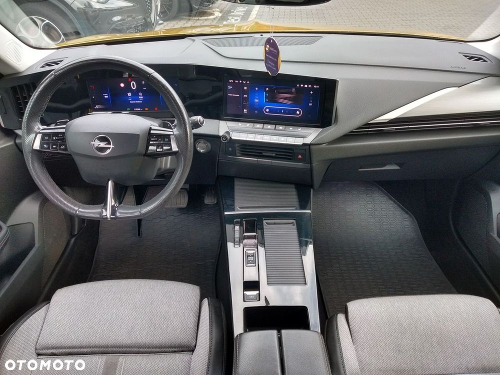Opel Astra 1.2 T Elegance S&S - 11