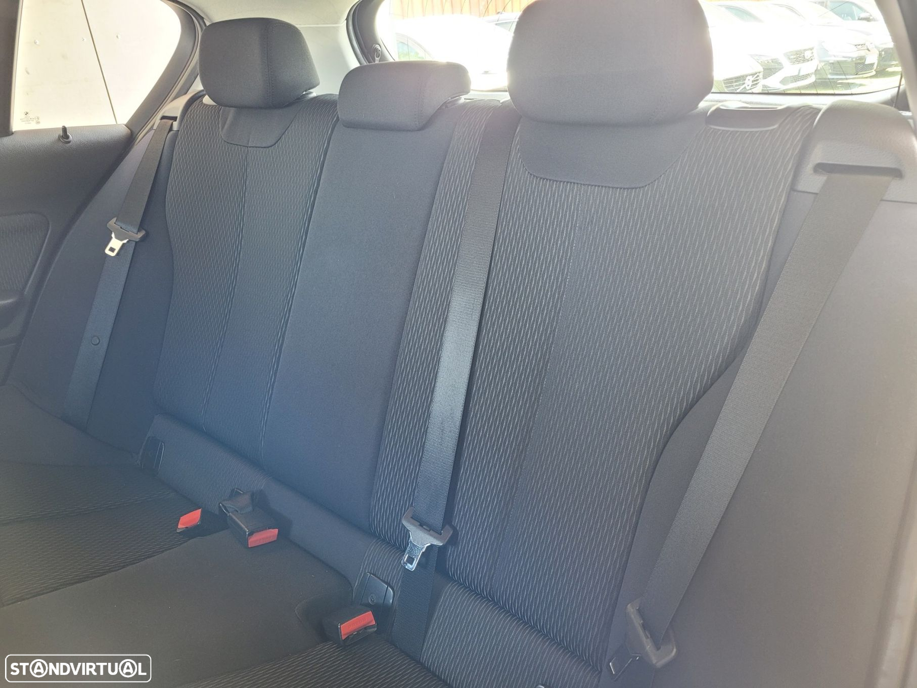 BMW 116 d EDynamics Line Urban - 12