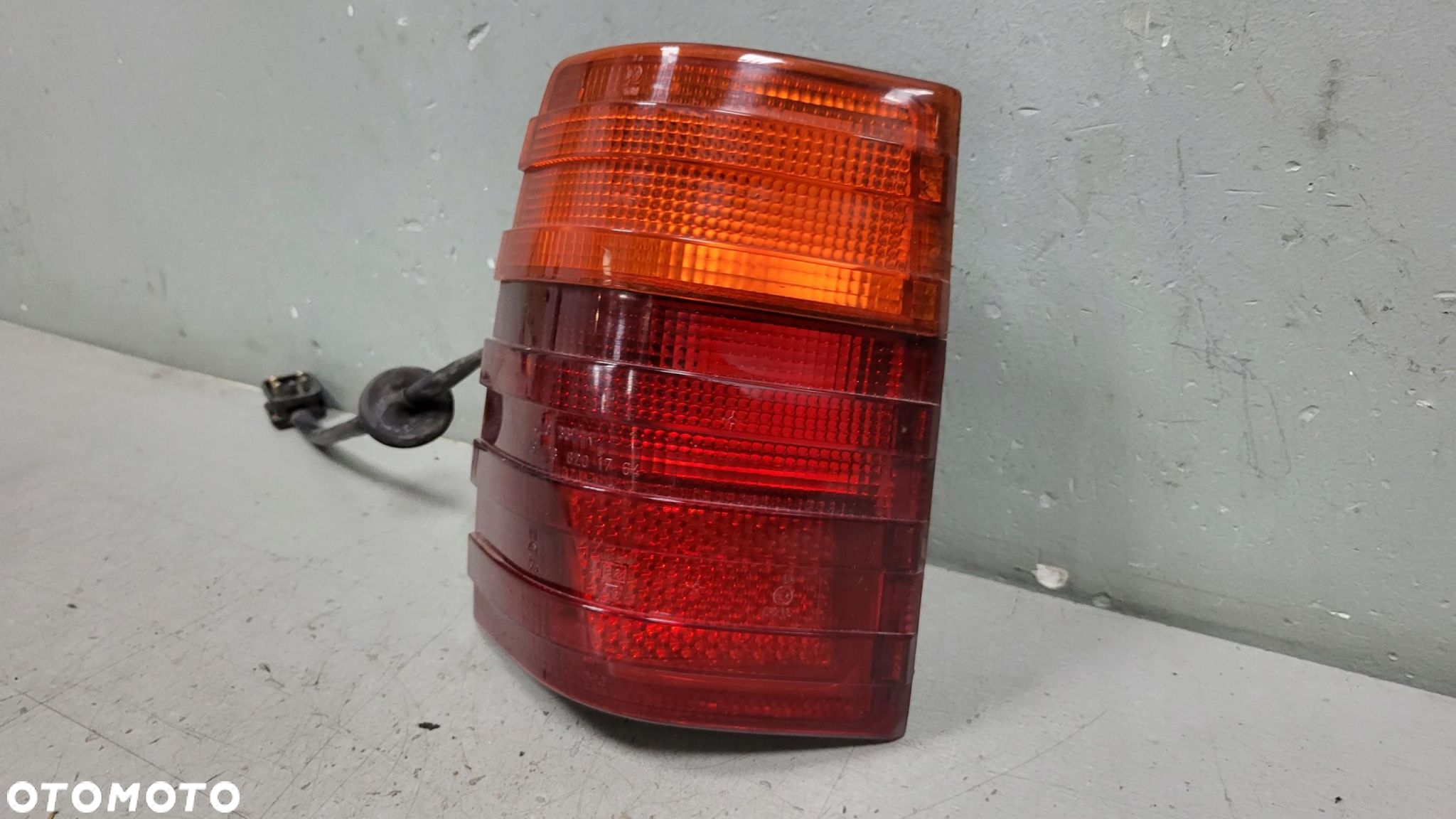 Lampa Lewy Tył Mercedes W123 Kombi Oryginał 1238201764 - 2