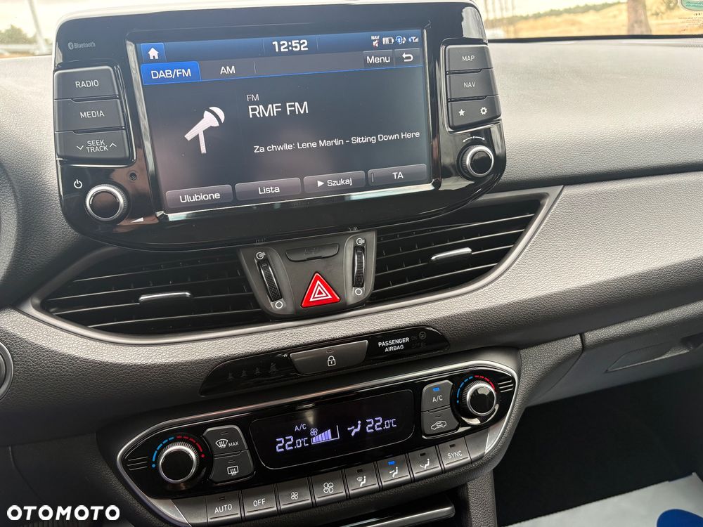 Hyundai i30 1.6 CRDI Premium DCT - 4