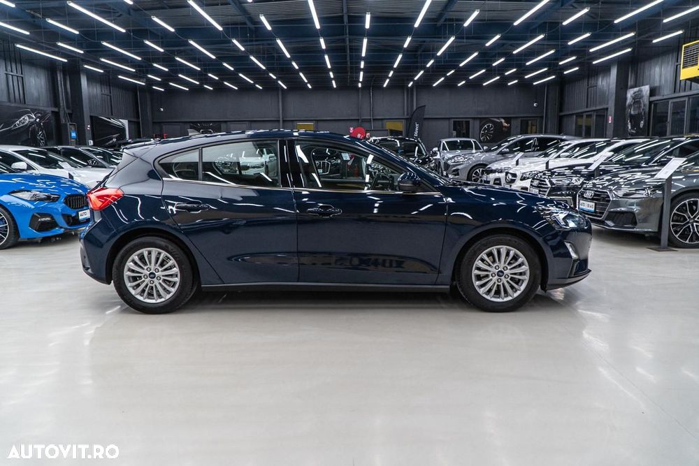 Ford Focus 1.5 EcoBlue Start-Stopp-System Aut. TITANIUM - 19