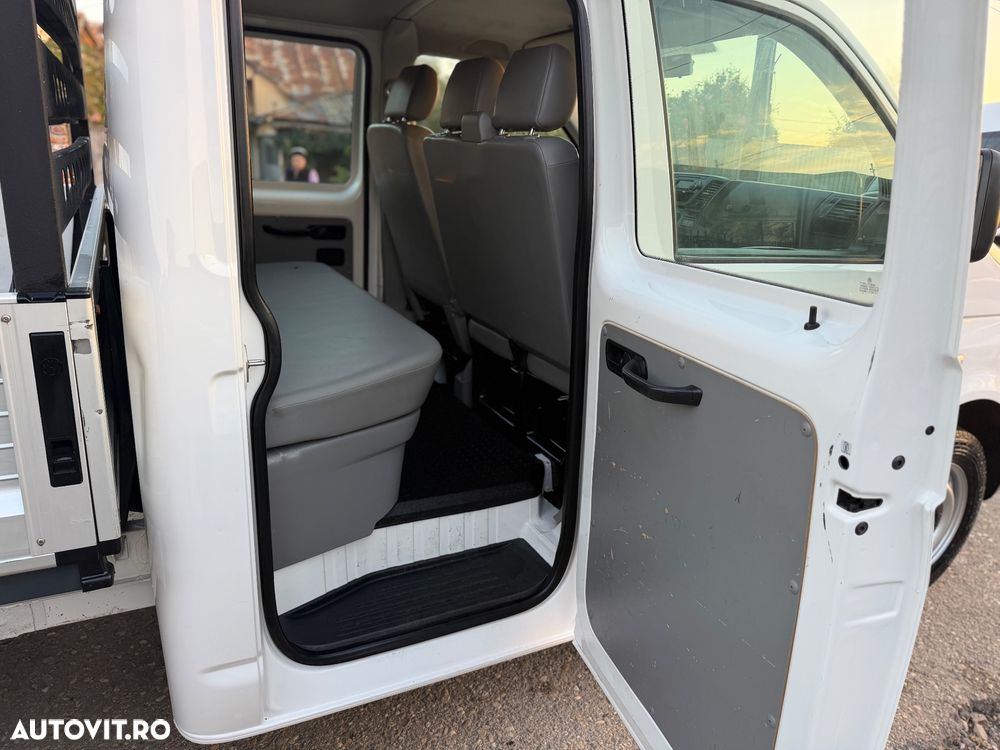 Volkswagen Transporter - 12
