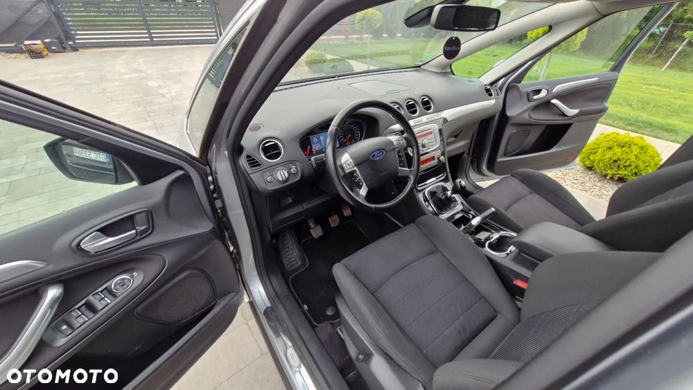 Ford S-Max 2.0 TDCi DPF Champions Edition - 11