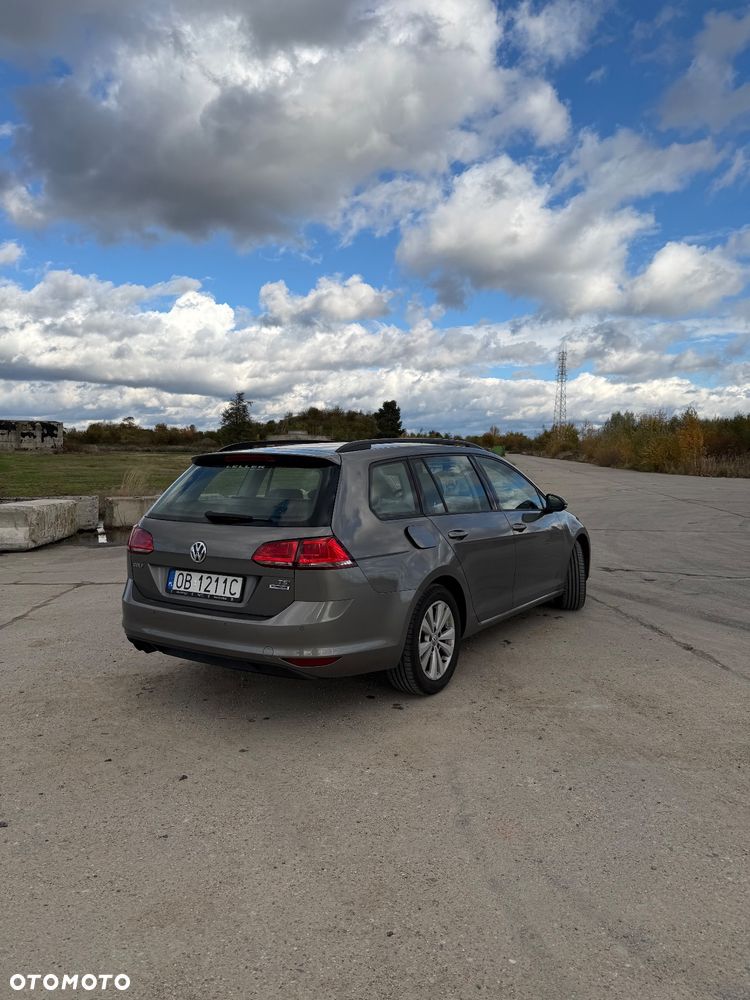 Volkswagen Golf - 3