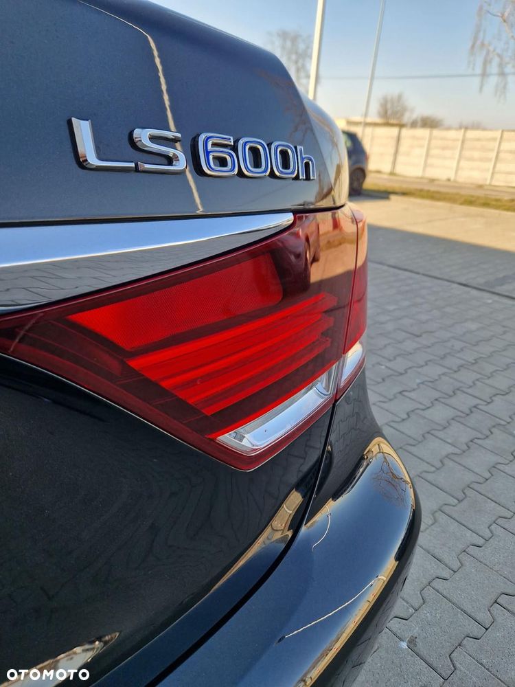 Lexus LS 600h Luxury Line - 11
