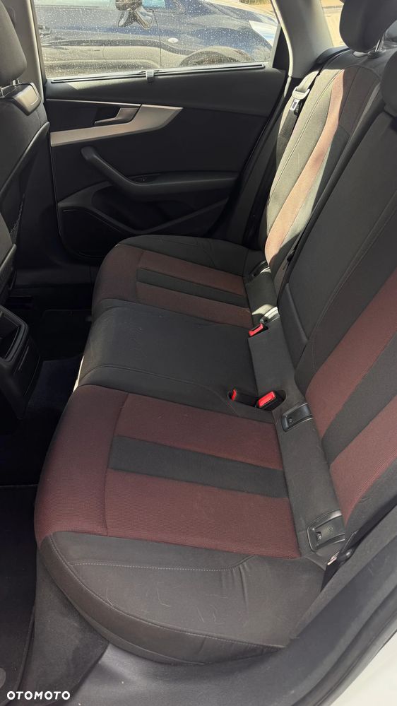 Audi A4 Limousine 2.0 TDI Design S tronic - 16