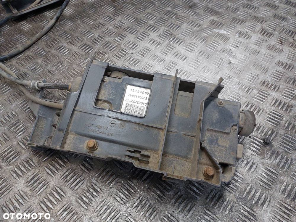 HAMULEC RĘCZNY ELEKTRYCZNY RENAULT SCENIC II 8200418647 ID: 238294 - 3