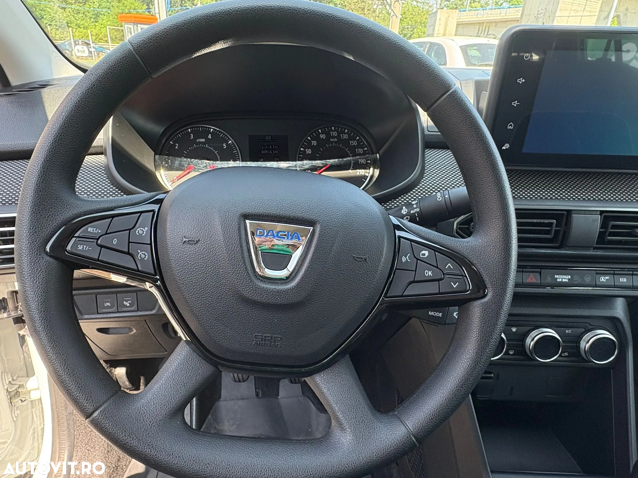 Dacia Logan TCe 90 MT6 Comfort - 5