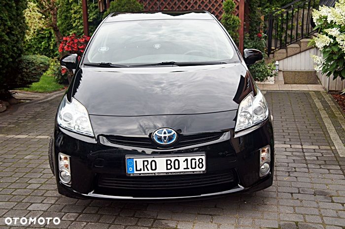 Toyota Prius (Hybrid) Life - 2