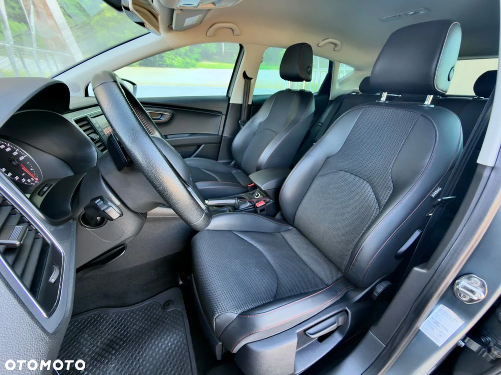 Seat Leon 1.8 TSI Ecomotive DSG FR - 32