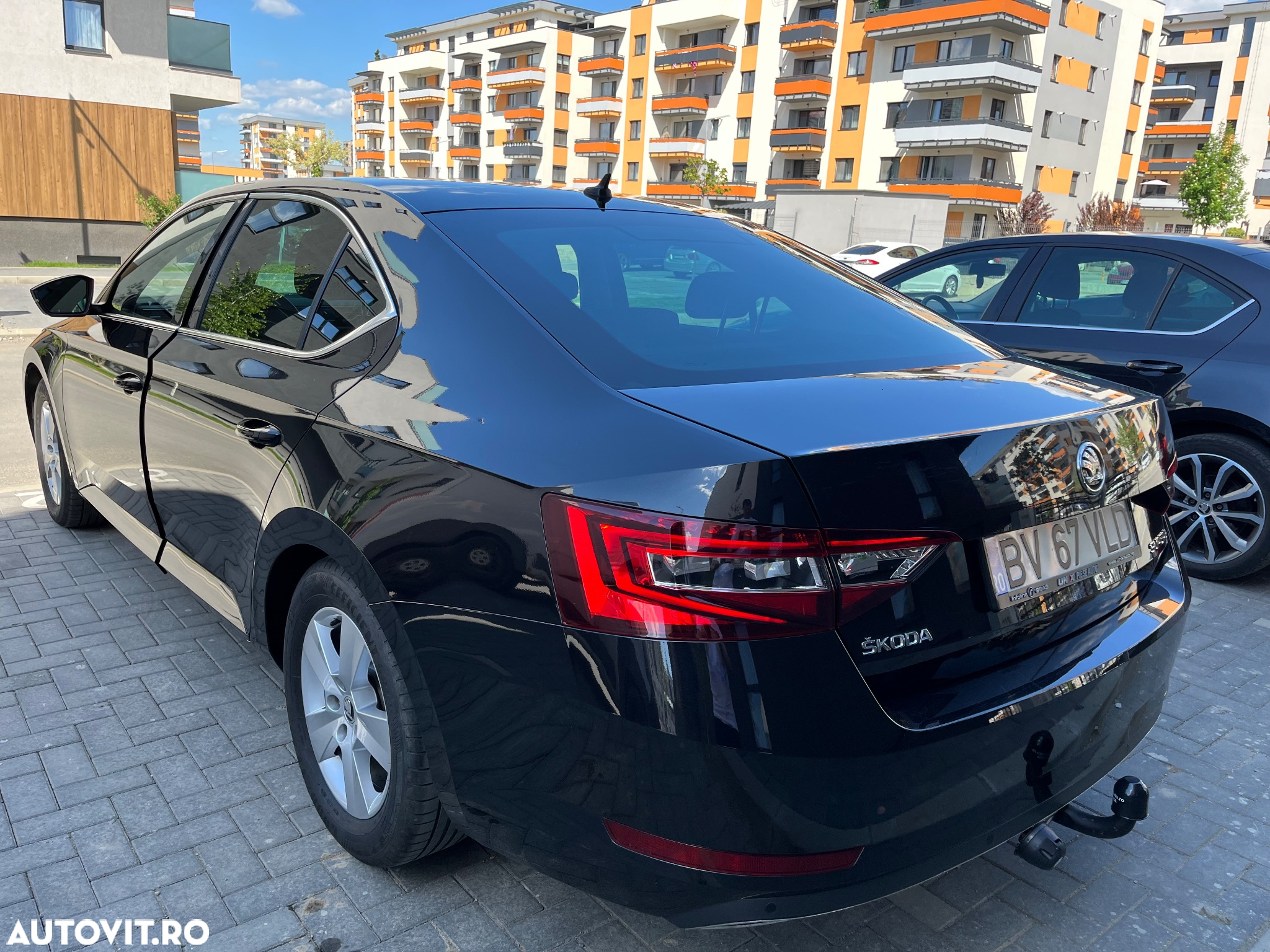 Skoda Superb 2.0 TDI DSG Ambition - 6