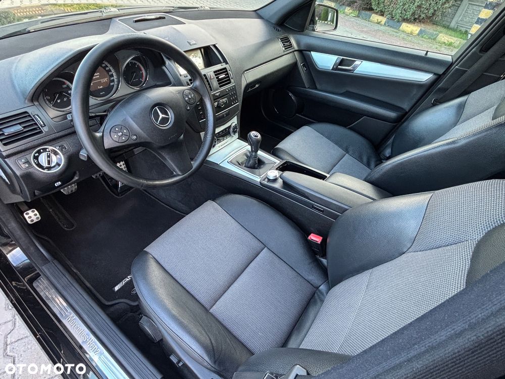 Mercedes-Benz Klasa C 200 CDI Avantgarde Edition - 19