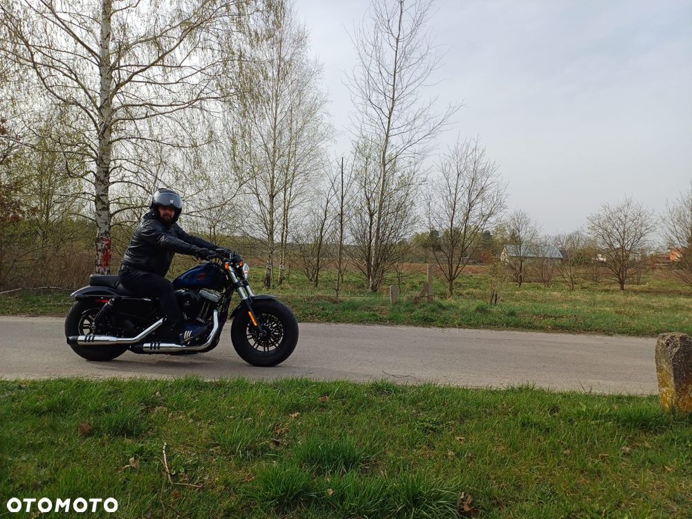 Harley-Davidson Sportster Forty-Eight - 11