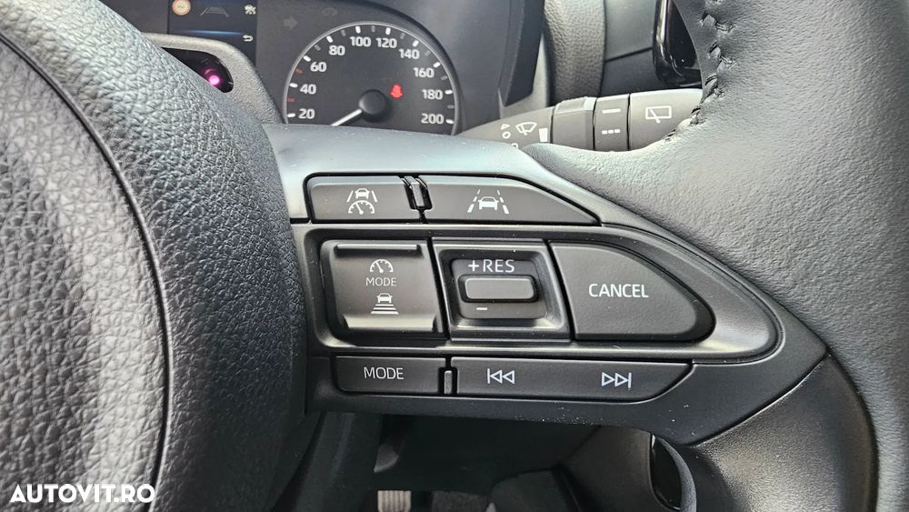 Mazda 2 - 16