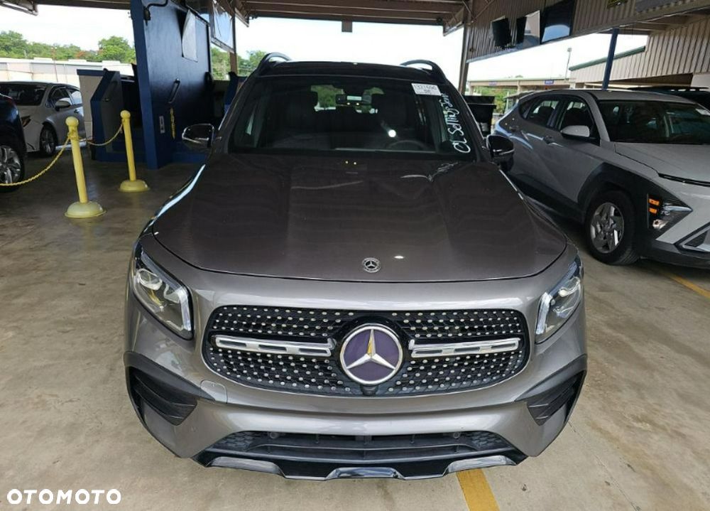 Mercedes-Benz GLB 250 4Matic 8G-DCT Edition AMG Line - 2
