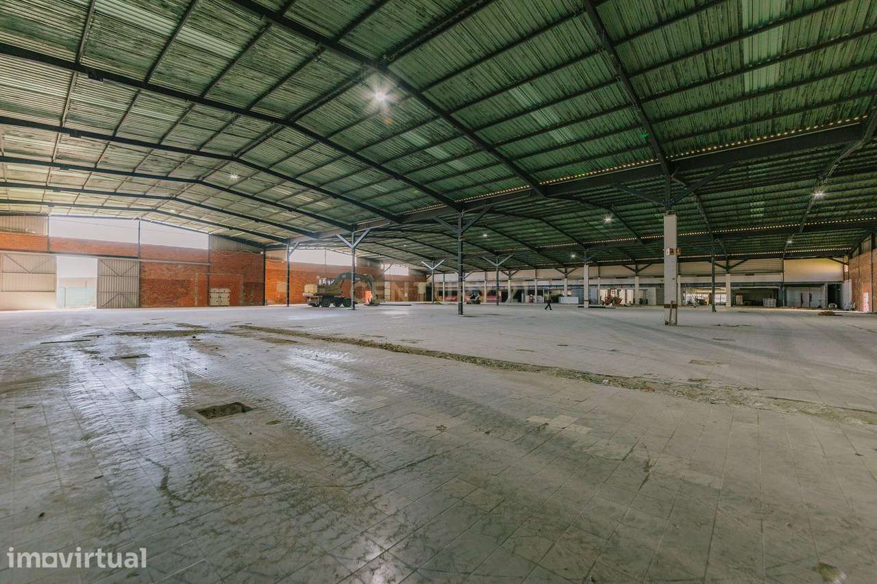 Armazém  no Porto Alto (Estrada Nacional 10) - Vista 5