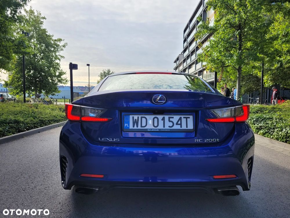 Lexus RC 200t / 300 F Sport - 10
