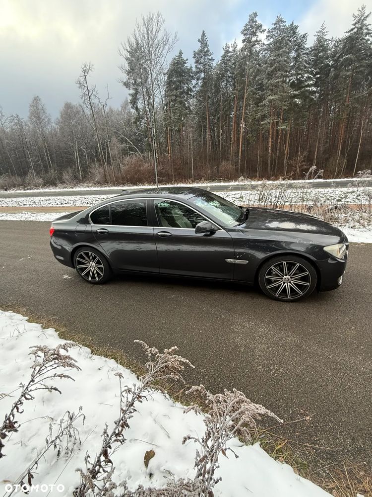 BMW Seria 7 740d xDrive - 5