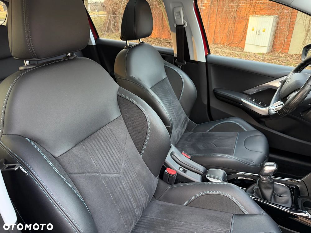 Peugeot 2008 PureTech 110 Stop&Start Crossway - 21