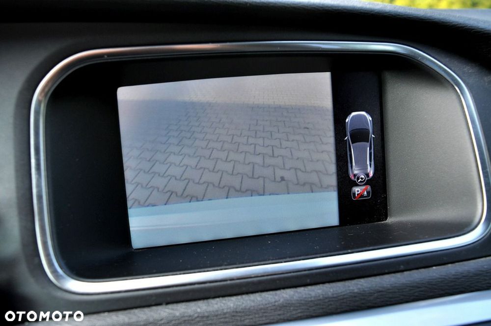 Volvo V40 D2 Summum - 26