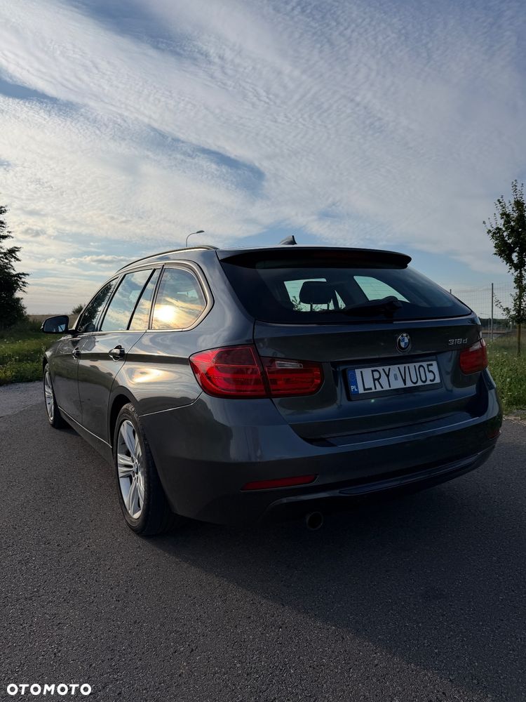 BMW Seria 3 318d Blue Performance Sport Line - 5