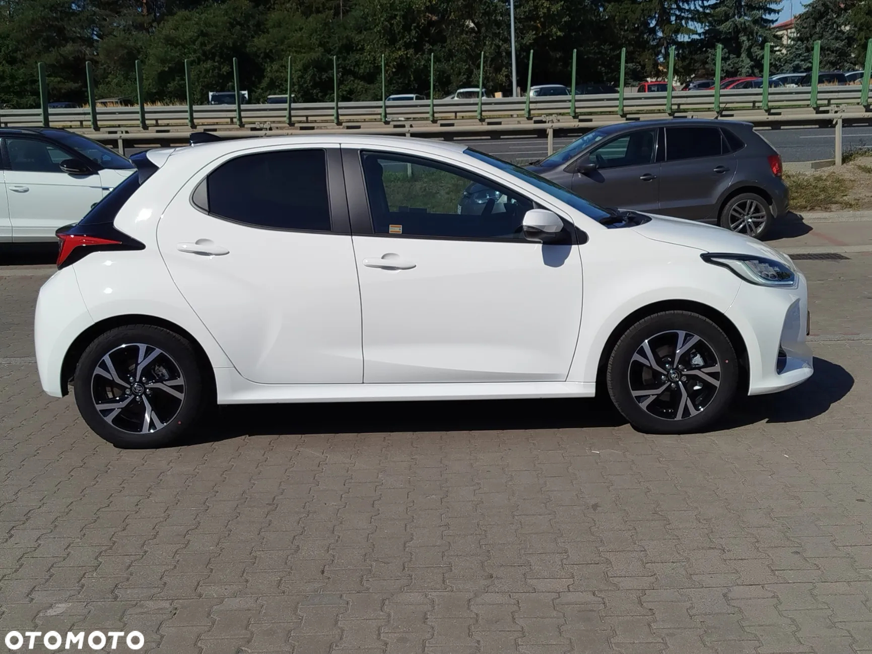 Toyota Yaris 1.5 Style CVT - 4