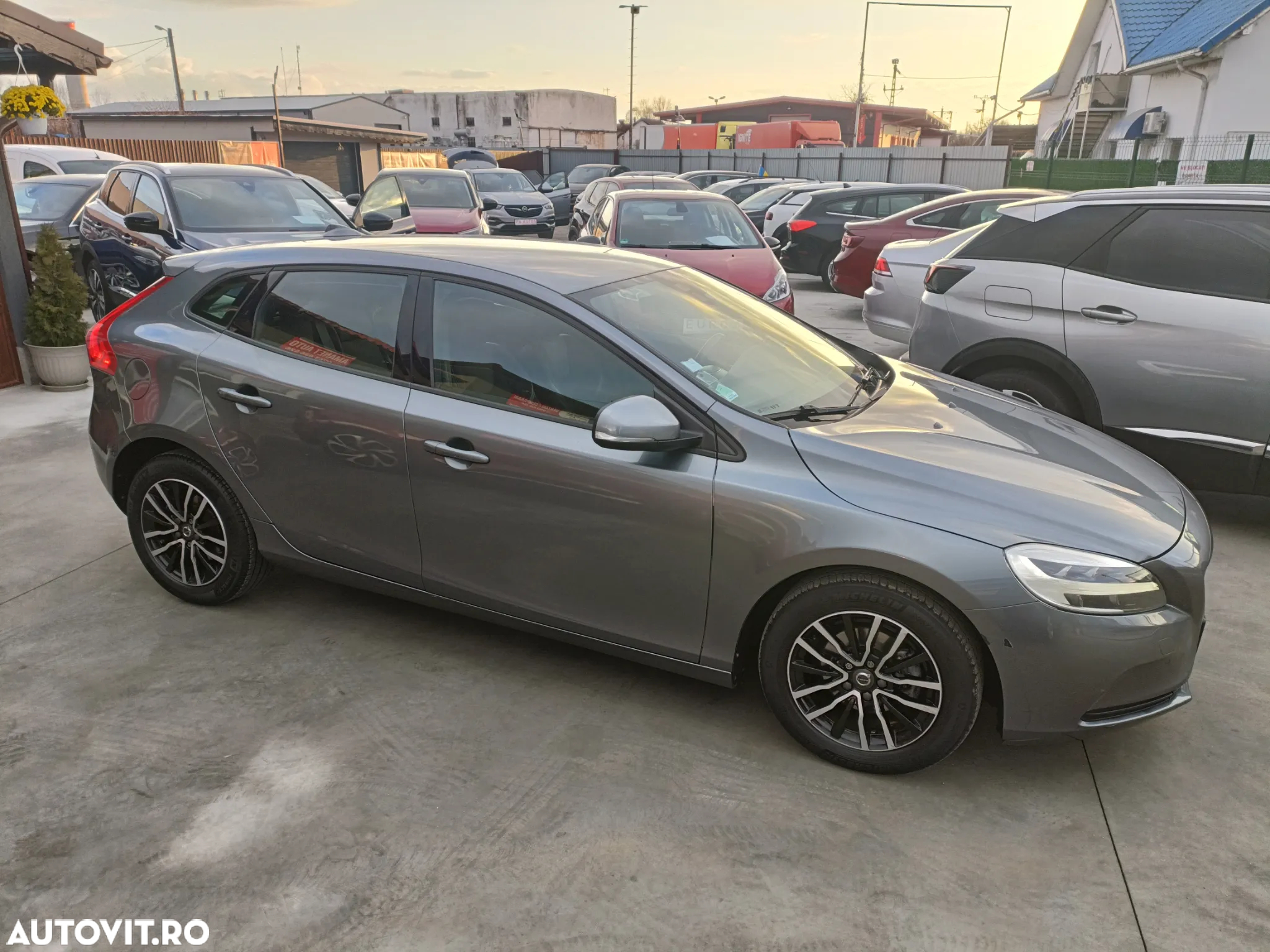 Volvo V40 D2 Momentum - 13