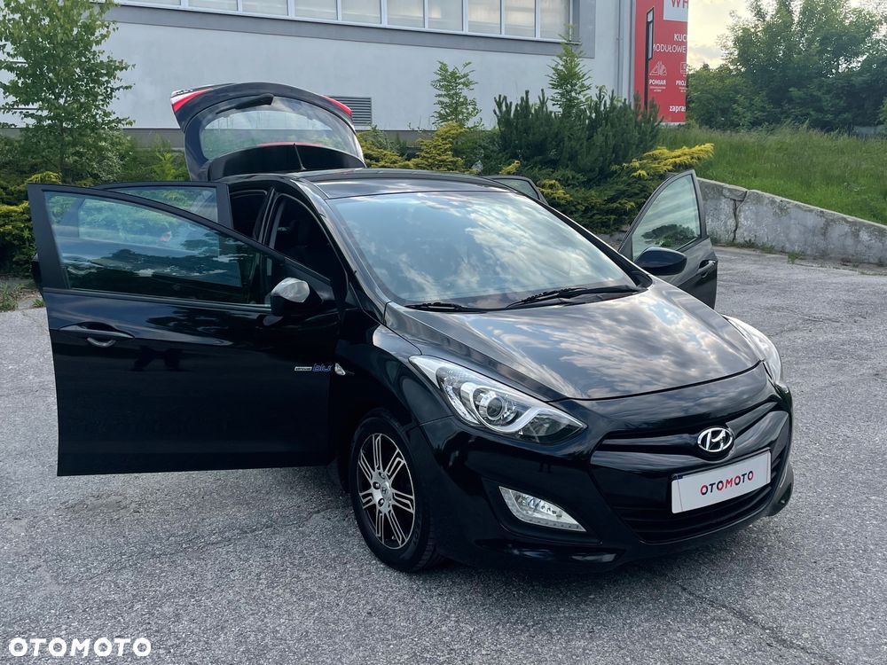 Hyundai i30 blue 1.6 CRDi Style - 38