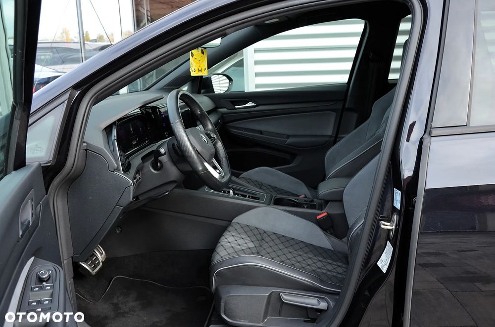 Volkswagen Golf 1.5 eTSI OPF DSG R-Line - 20