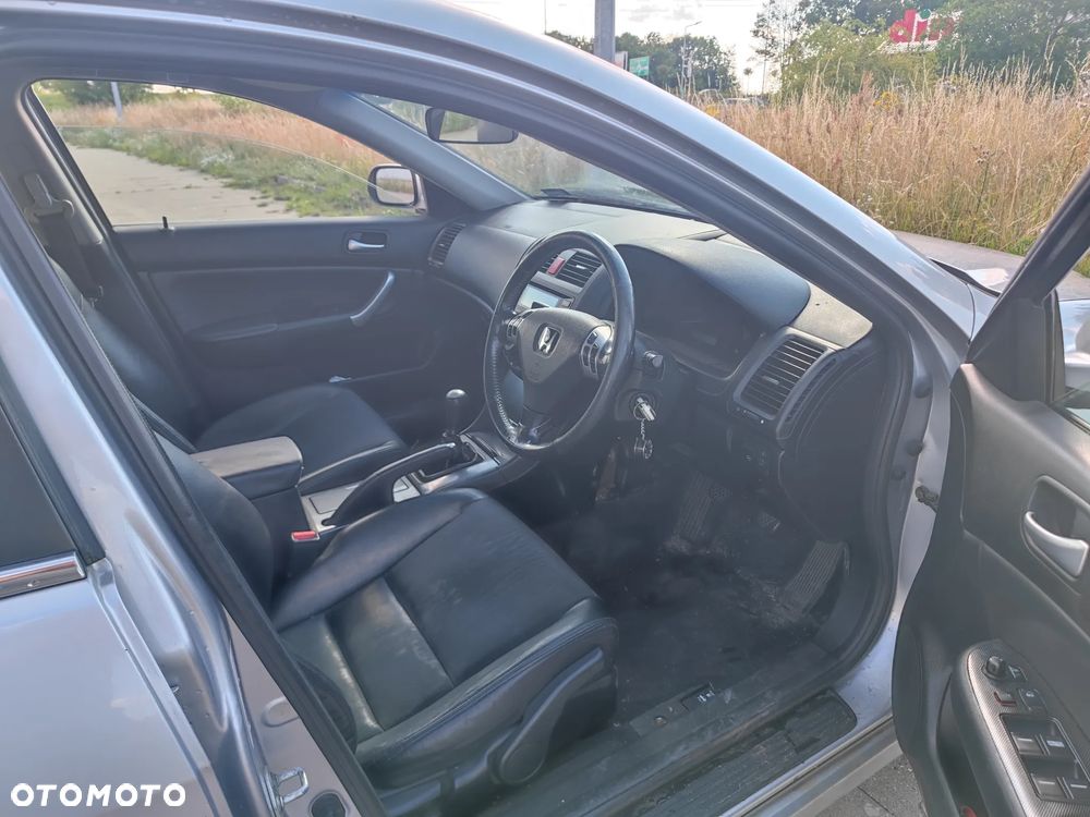 Honda Accord 2.0 Sport - 8
