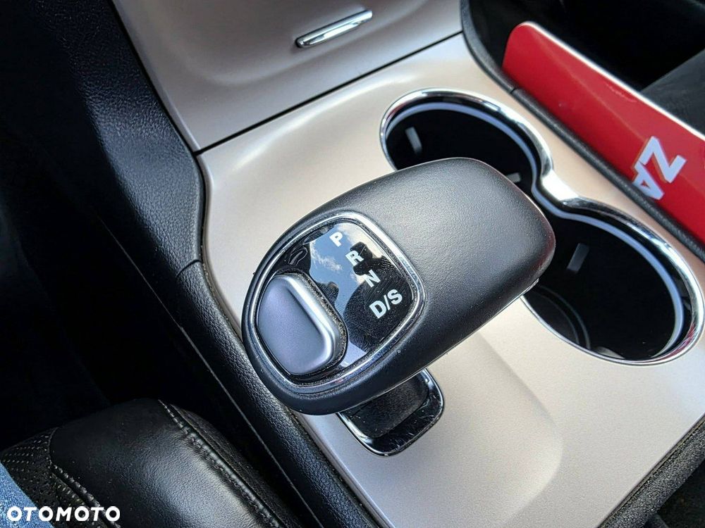 Jeep Grand Cherokee - 33