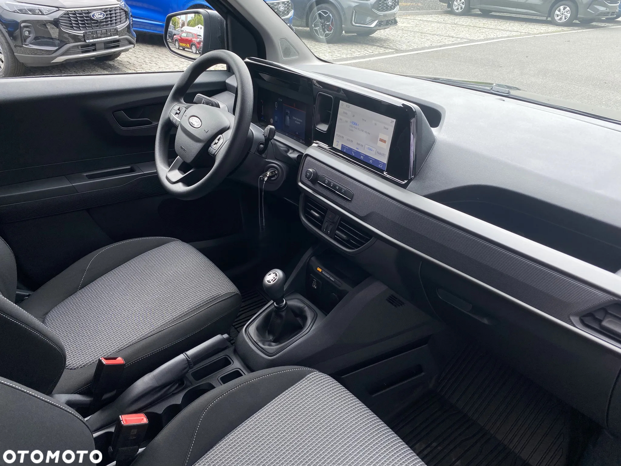 Ford Transit Courier Trend - 17