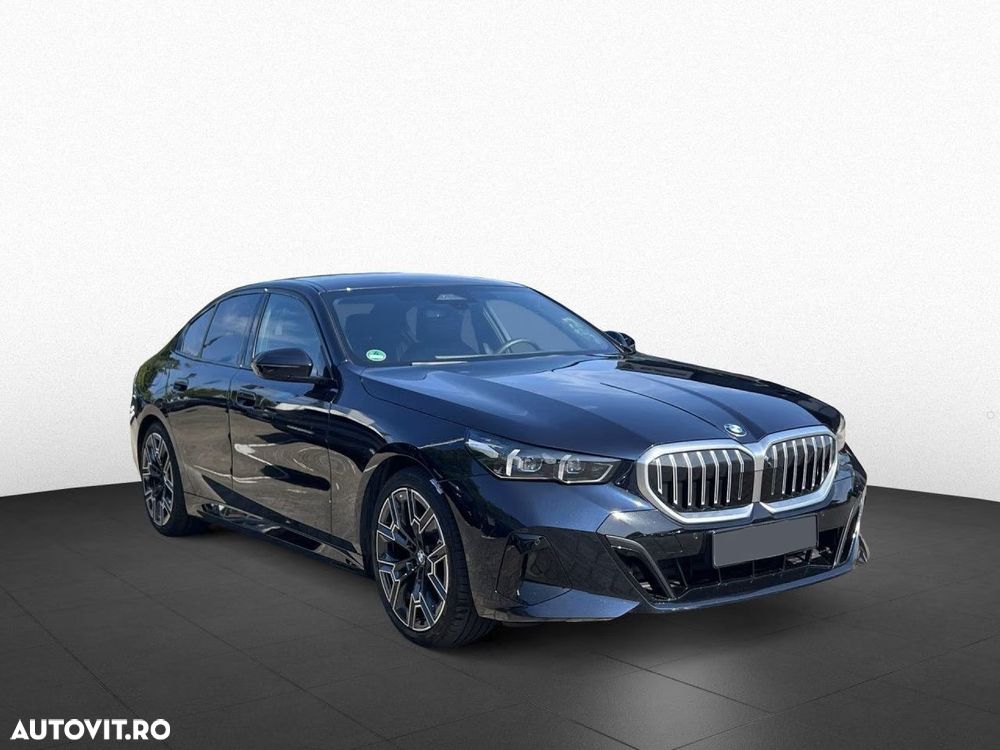 BMW 5 Series 2025 photo 2