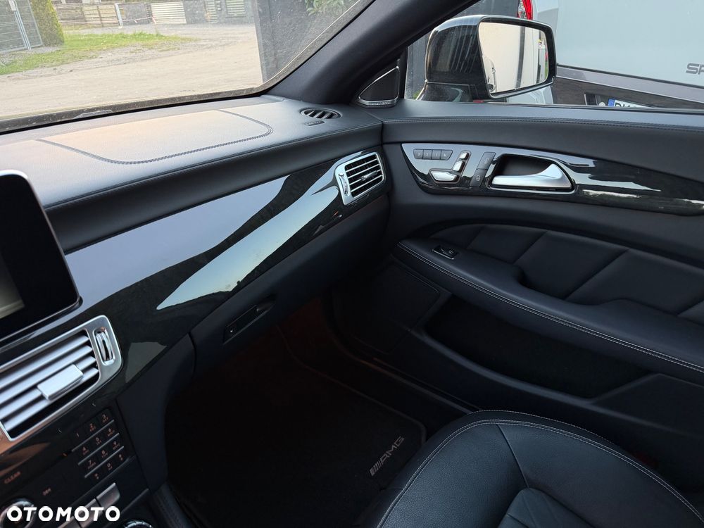 Mercedes-Benz CLS 350 d 4Matic 9G-TRONIC Final Edition - 30