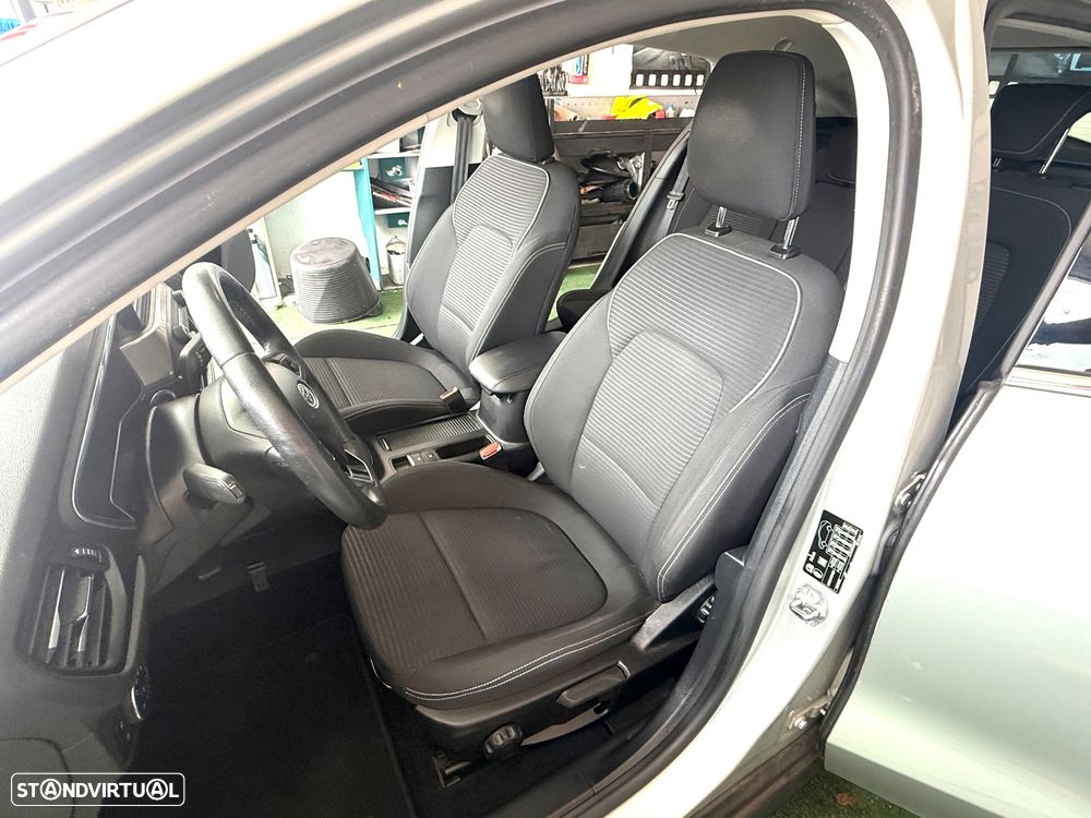 Ford Focus SW 1.5 TDCi EcoBlue Titanium - 12