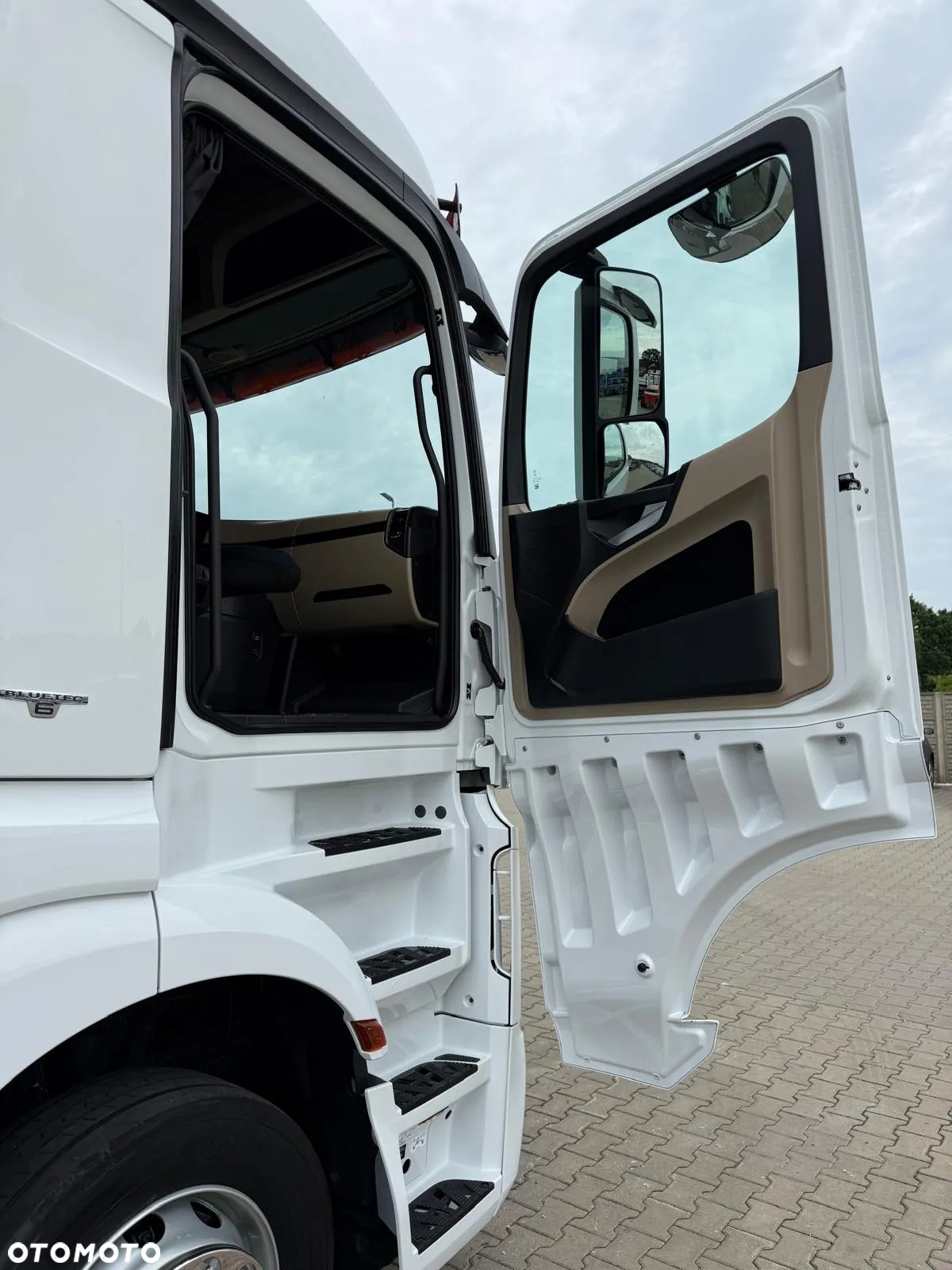 Mercedes-Benz Actros 2542 / E6 / burto-firanka 8,5 m + winda / 21Epal / z Niemiec / sypialka plandeka firana skrzynia - 28