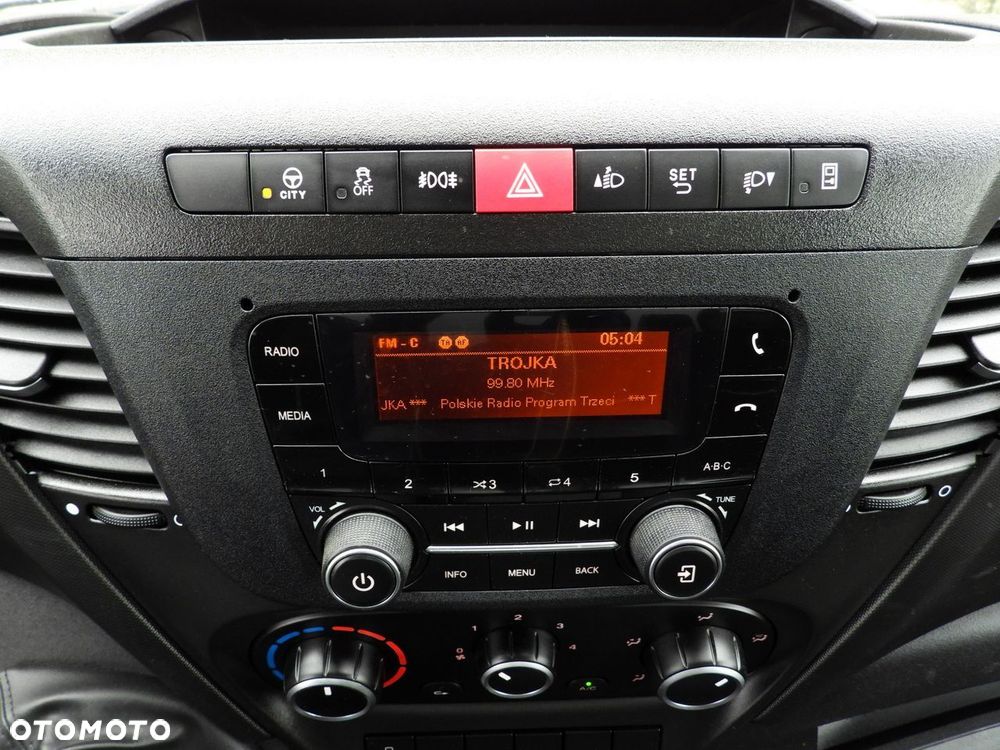 Iveco DAILY 35C16 WYWROTKA TEMPOMAT BLIŹNIACZE KOŁA KLIMATYZACJA  160KM - 34