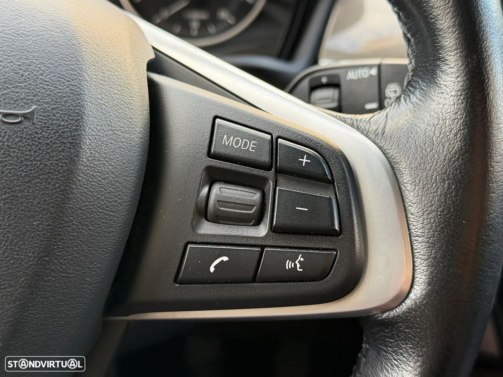 BMW X1 18 d sDrive xLine - 15