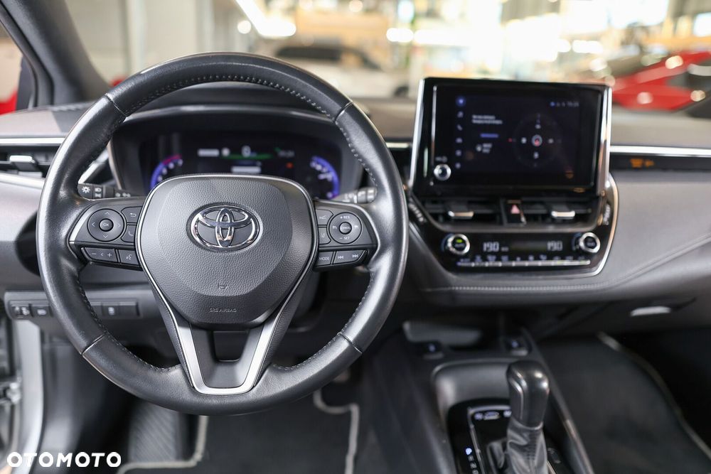 Toyota Corolla 1.8 Hybrid Comfort - 24