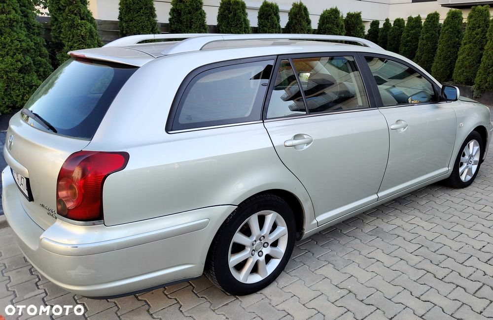 Toyota Avensis - 3