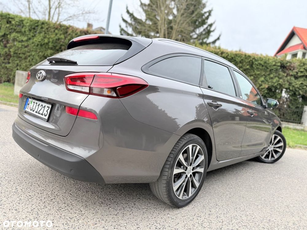 Hyundai i30 1.4 T-GDI DCT Premium - 17