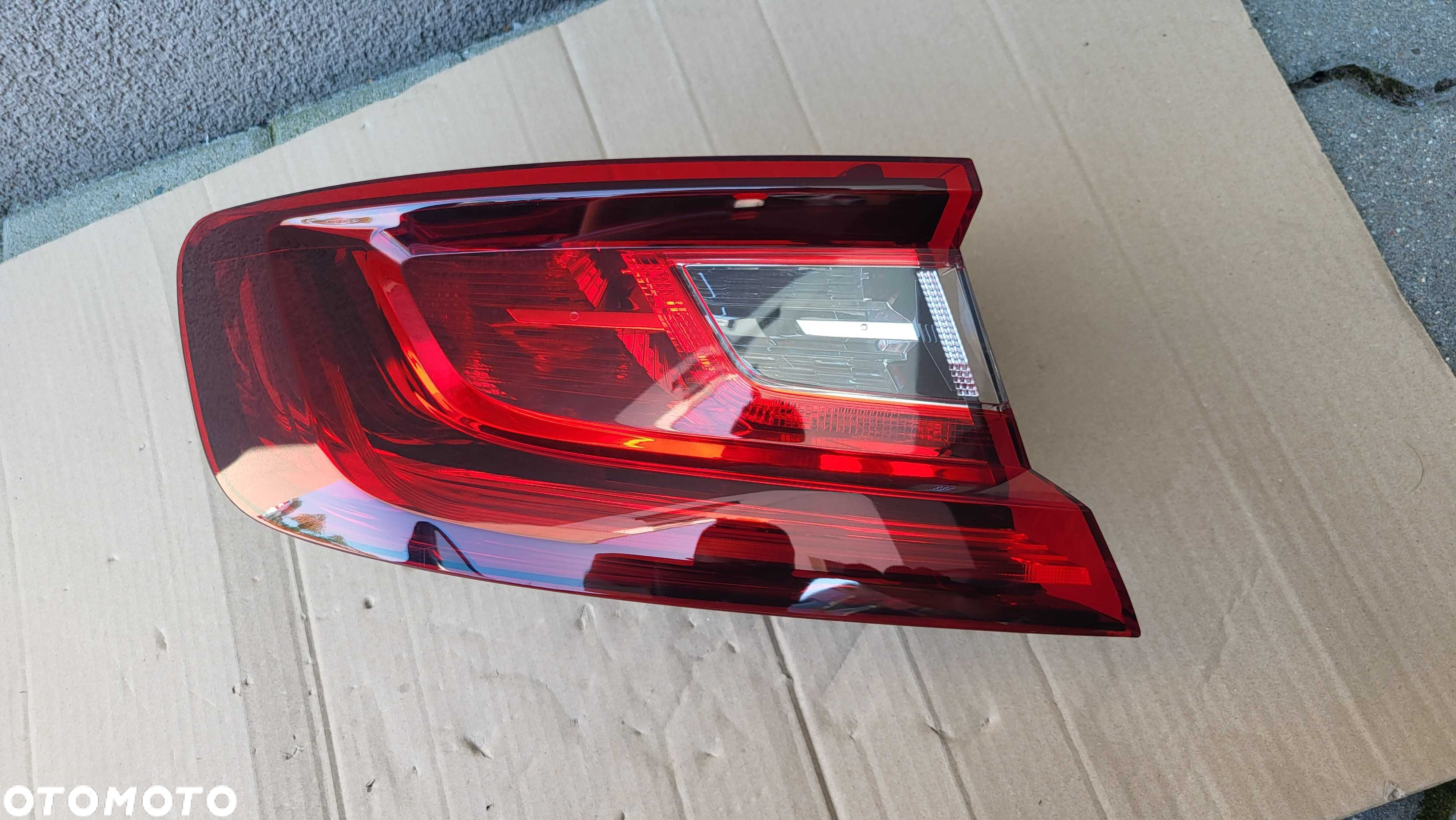 Lampa tylna LEWY TYŁ Renault Megane IV 16-20 Hatchback OE ŁADNA! - 4