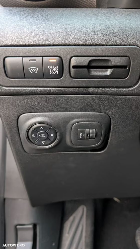 Citroën C3 AIRCROSS 1.2 PureTech S&S EAT6 Shine - 10