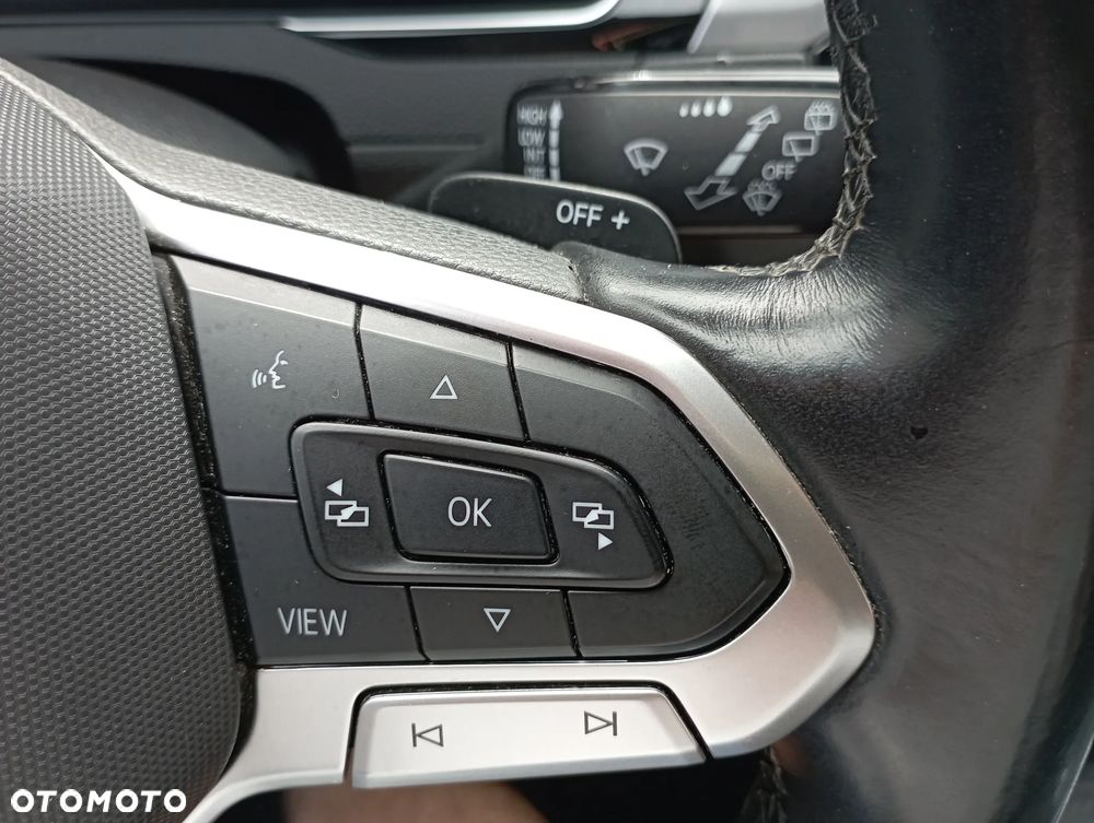 Volkswagen Passat Variant 2.0 TDI EVO Business DSG - 25
