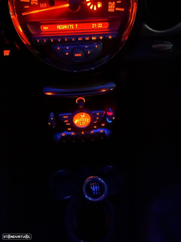 MINI 3 Portas Cooper D - 11