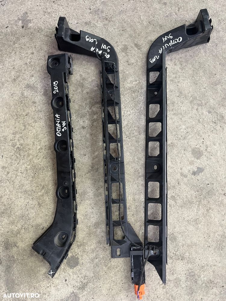 Suporti bară spate Skoda Octavia combi 2019 - 2