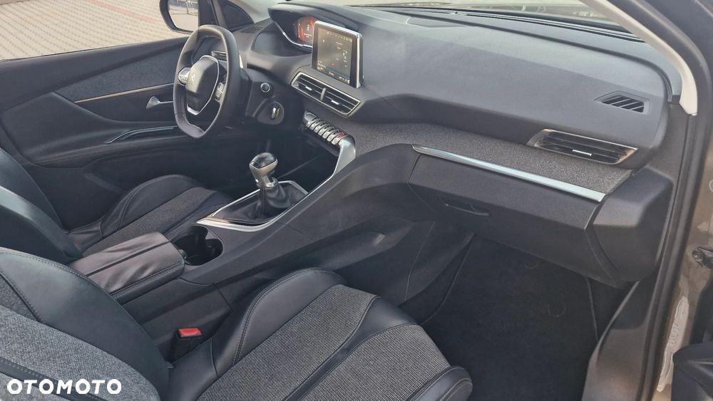 Peugeot 3008 BlueHDi 120 Stop & Start Allure - 22