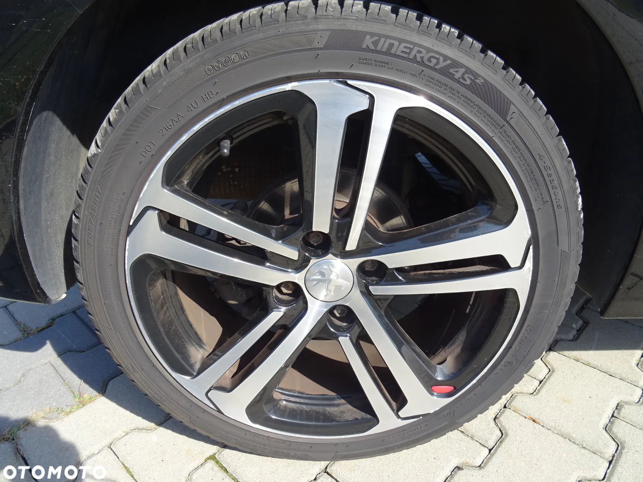 Peugeot 208 PureTech 110 Stop & Start Allure - 16