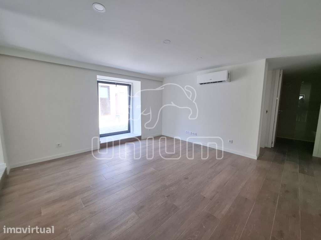Andar de Moradia T1 para arrendamento - Grande imagem: 2/4